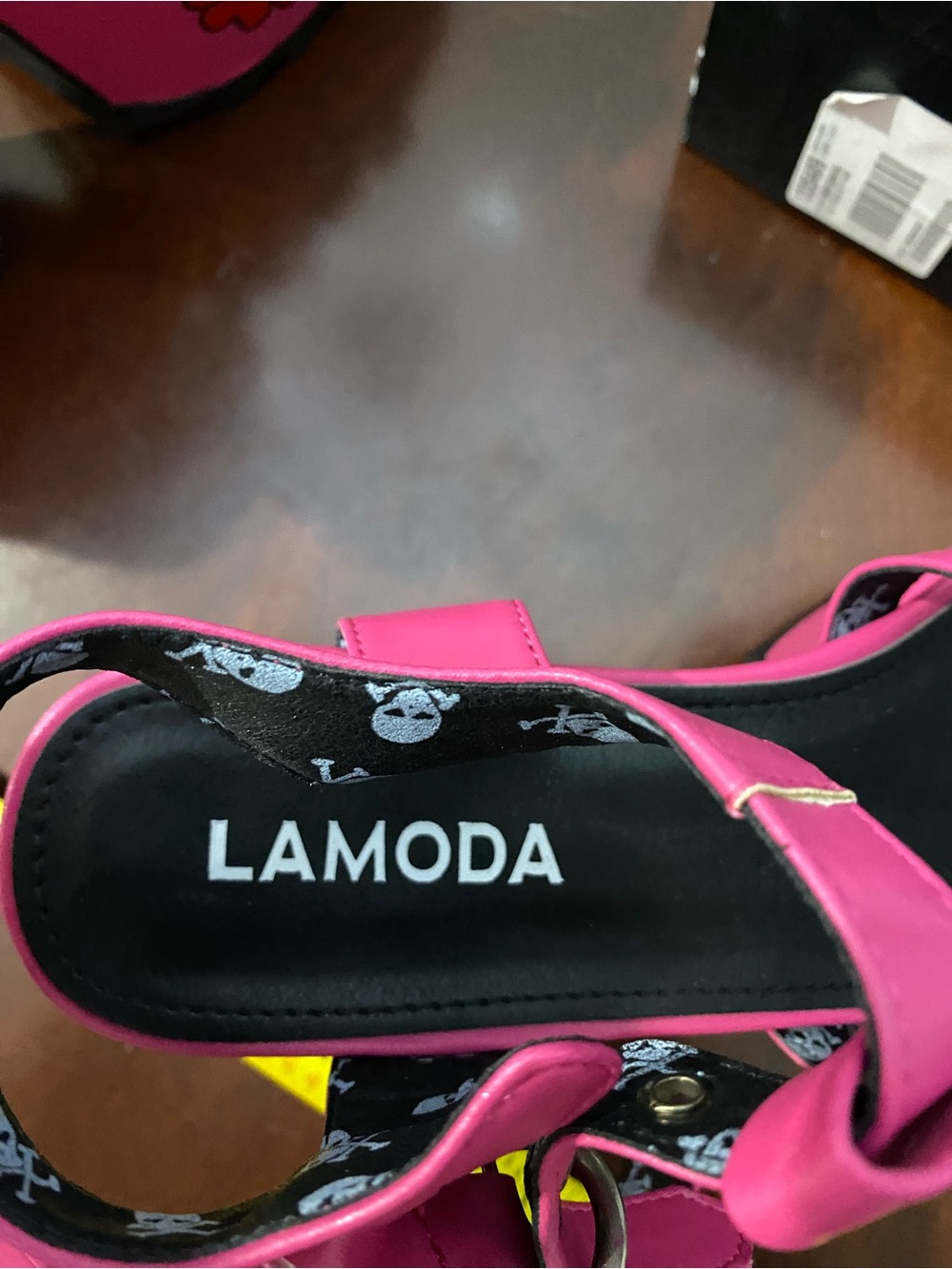 Moda Hot Pink Floral Platform Sandals - Picture 14 of 15